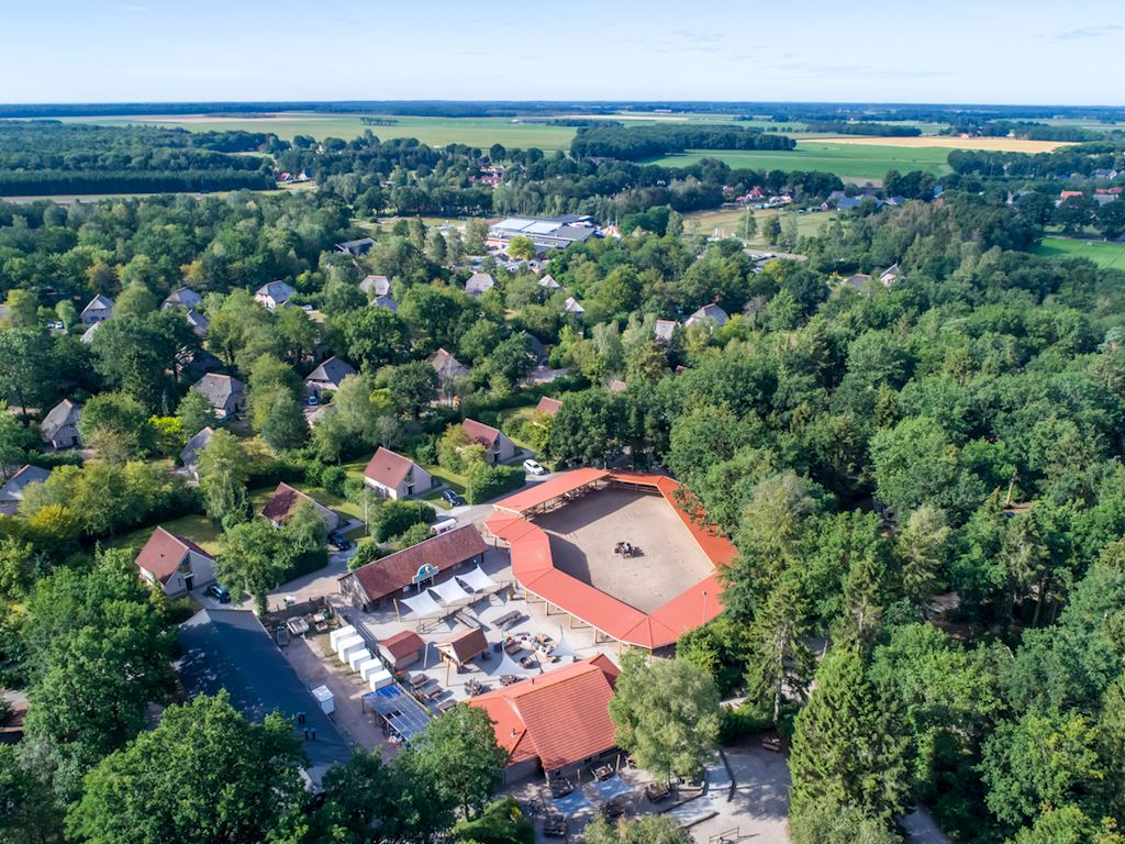 Landal-Land-van-bartje-luchtfoto.jpg
